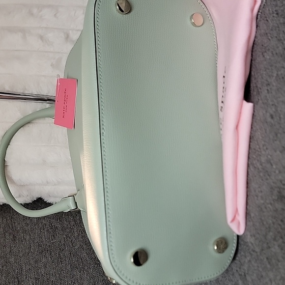 NWT Kate Spade Sylvia Large Dome Satchel in a light pistachio green - Picture 5 of 12